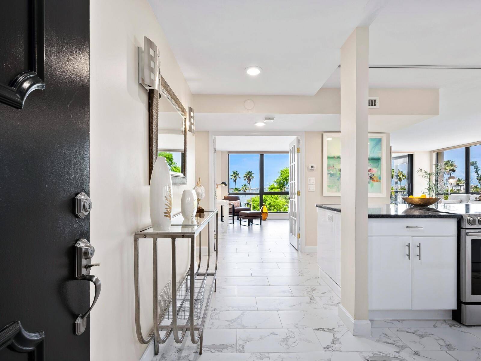 Sarasota, FL 34236,707 S GULFSTREAM AVE #301