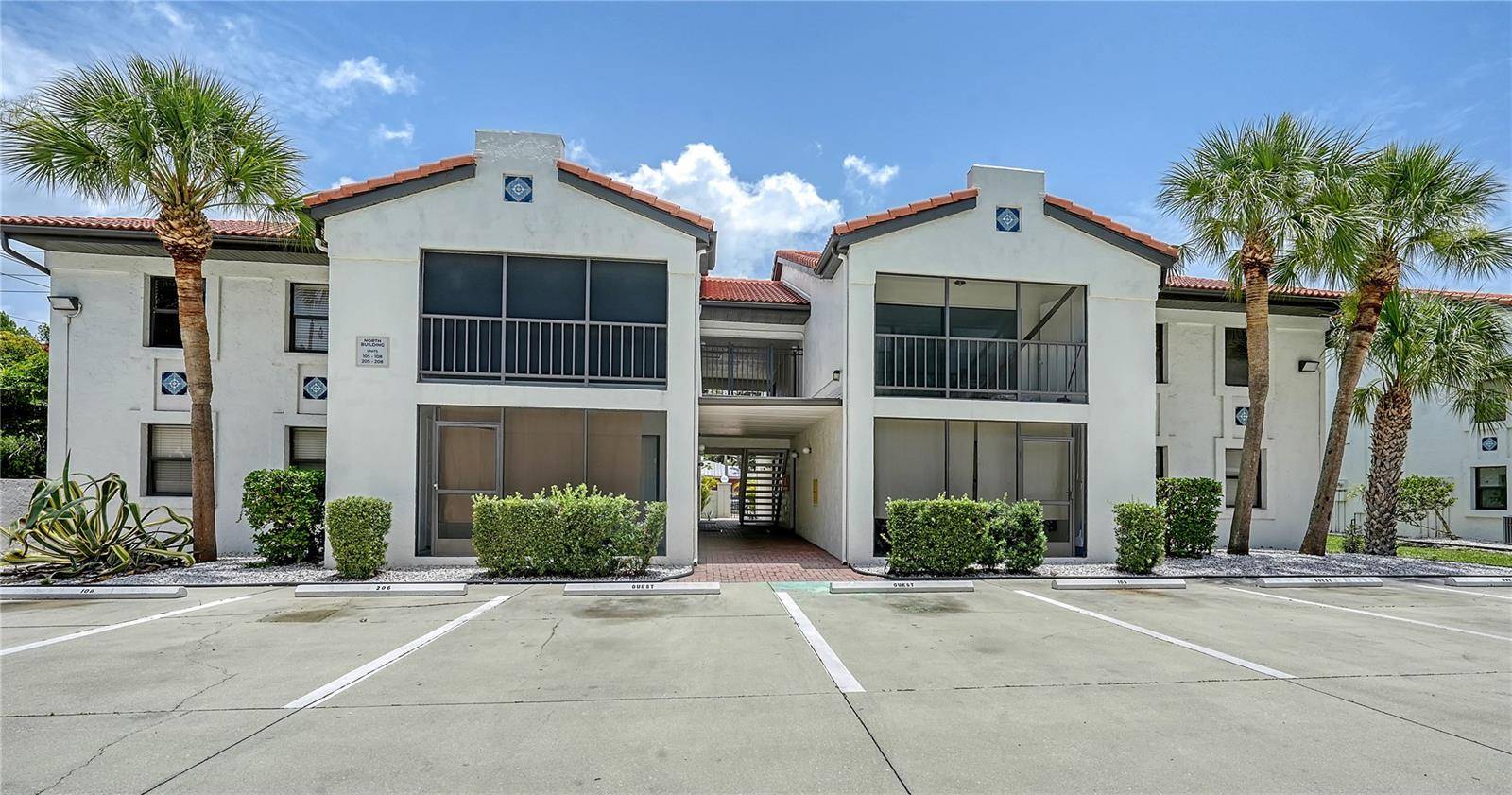 Sarasota, FL 34236,631 N ORANGE AVE #208