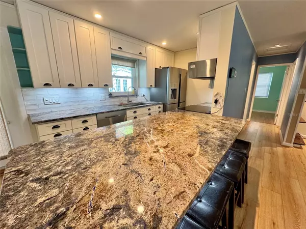 Bradenton, FL 34207,2307 COLGATE AVE