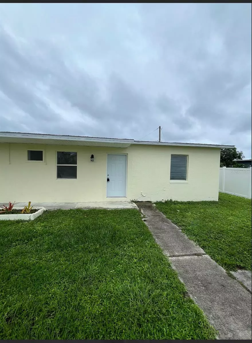 Port Charlotte, FL 33952,2270 AARON ST #B