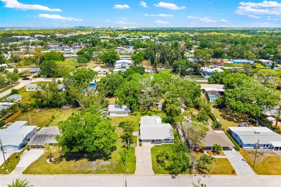 2225 ALICE RD, Sarasota, FL 34231