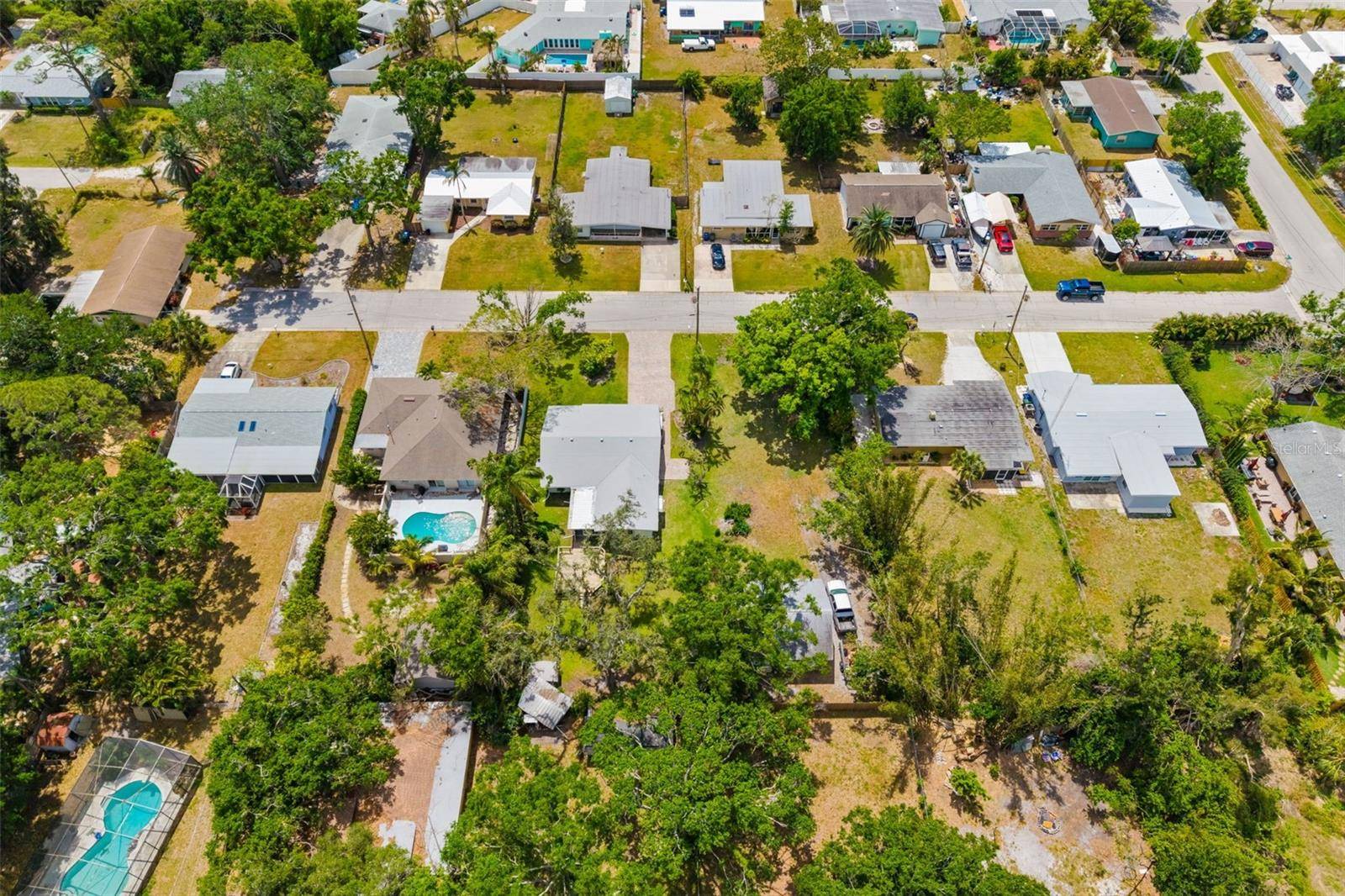 Sarasota, FL 34231,2225 ALICE RD