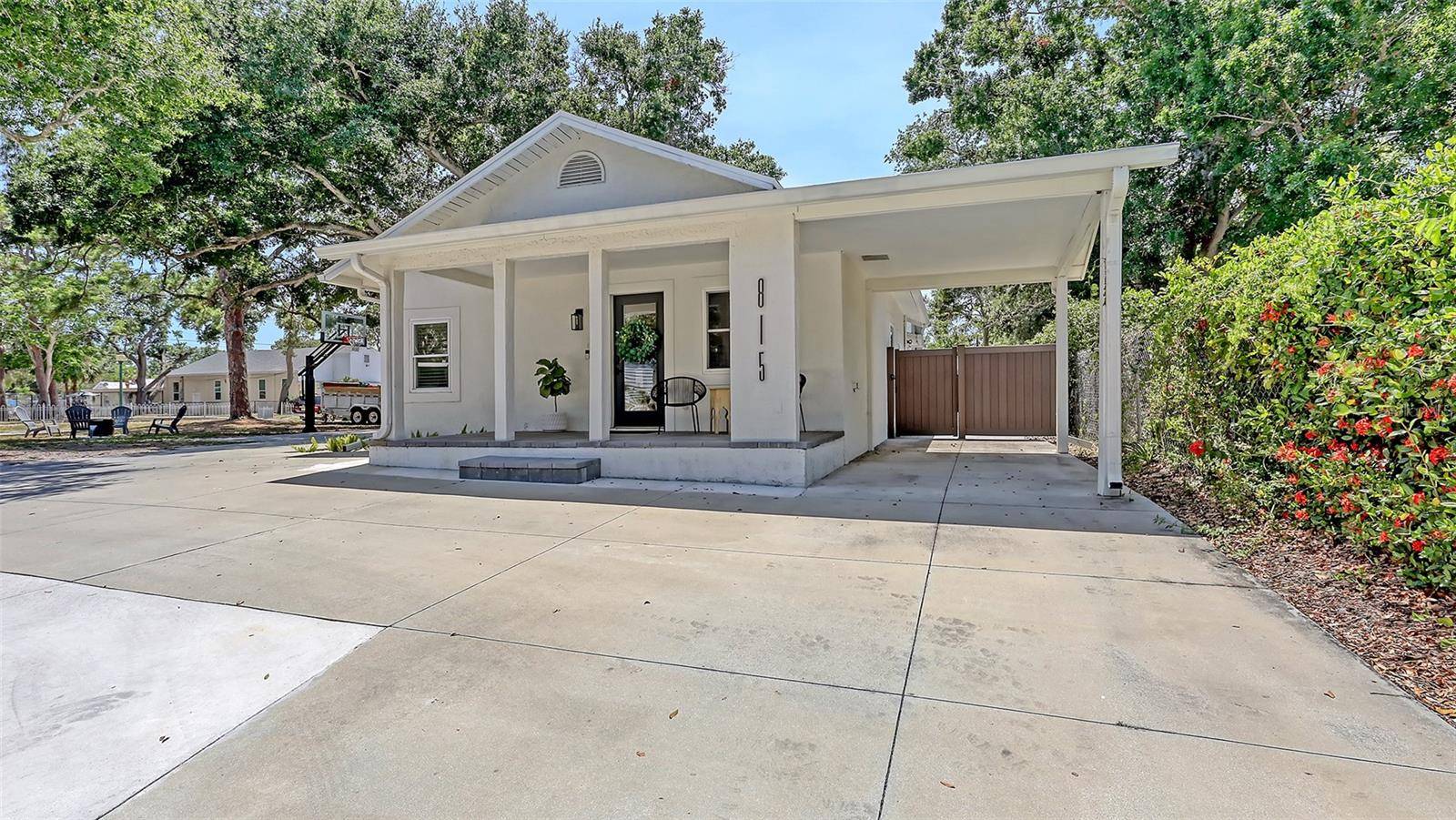 Sarasota, FL 34237,815 N EAST AVE
