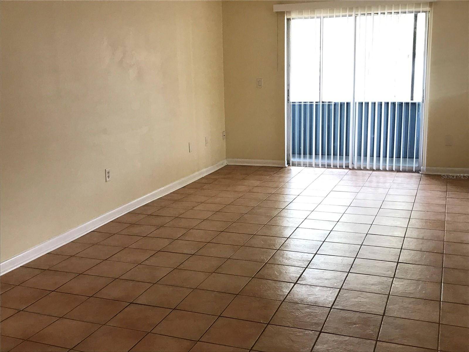 Bradenton, FL 34207,5507 FOUNTAIN LAKE CIR #B108