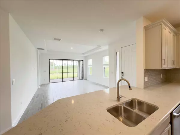 Sarasota, FL 34241,10044 MORNING MIST LN