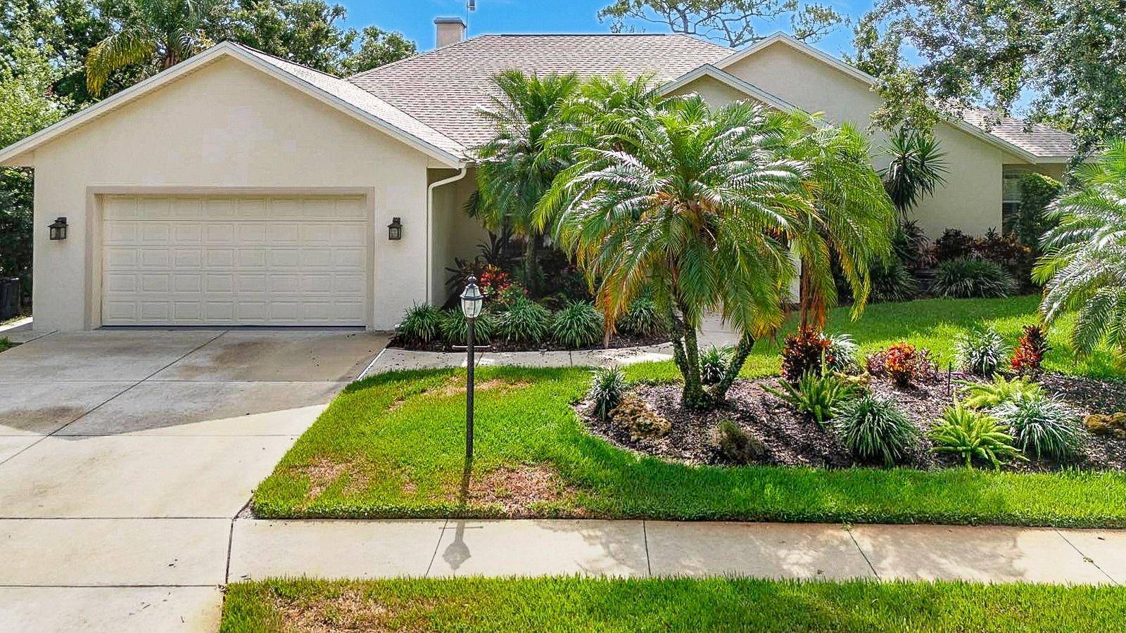 8047 DESOTO WOODS DR, Sarasota, FL 34243