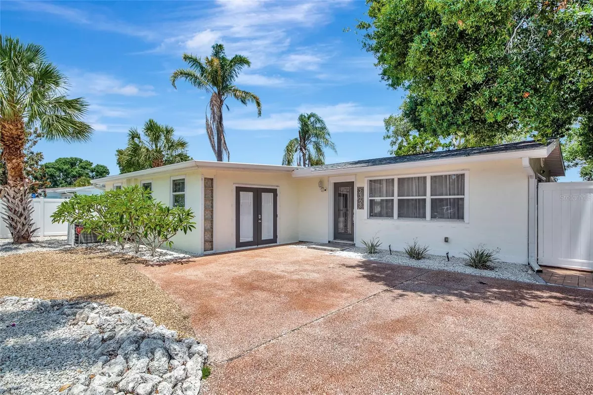 Sarasota, FL 34239,2363 MILFORD CIR