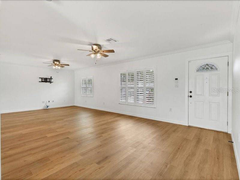 Sarasota, FL 34232,3328 KINGSWOOD DR
