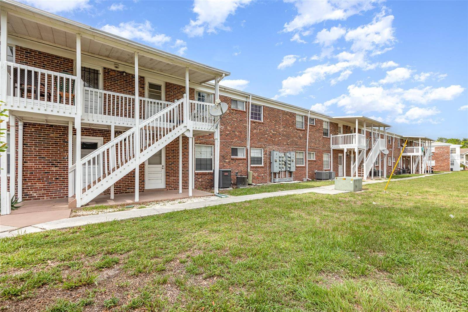 Bradenton, FL 34207,4507 9TH ST W #A2