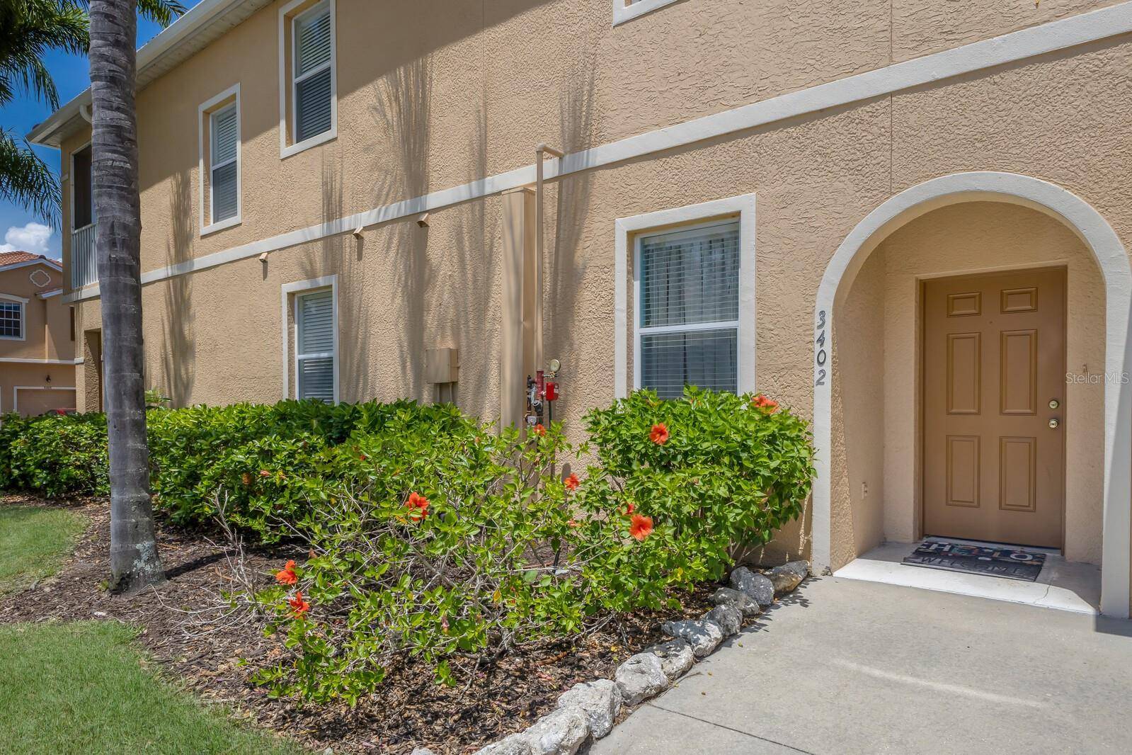 Sarasota, FL 34243,3402 PARKRIDGE CIR