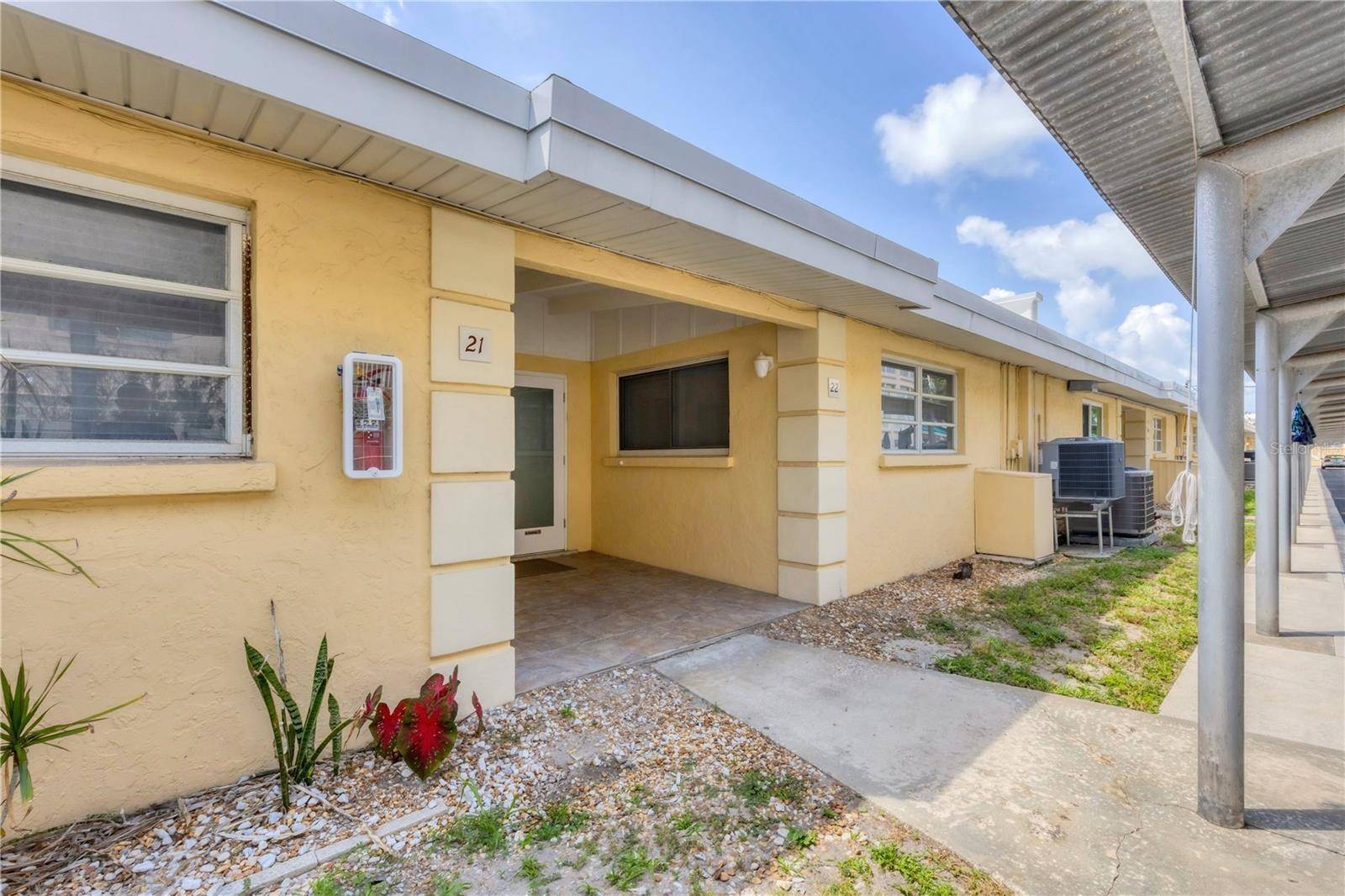 6006 MIDNIGHT PASS RD #21, Sarasota, FL 34238