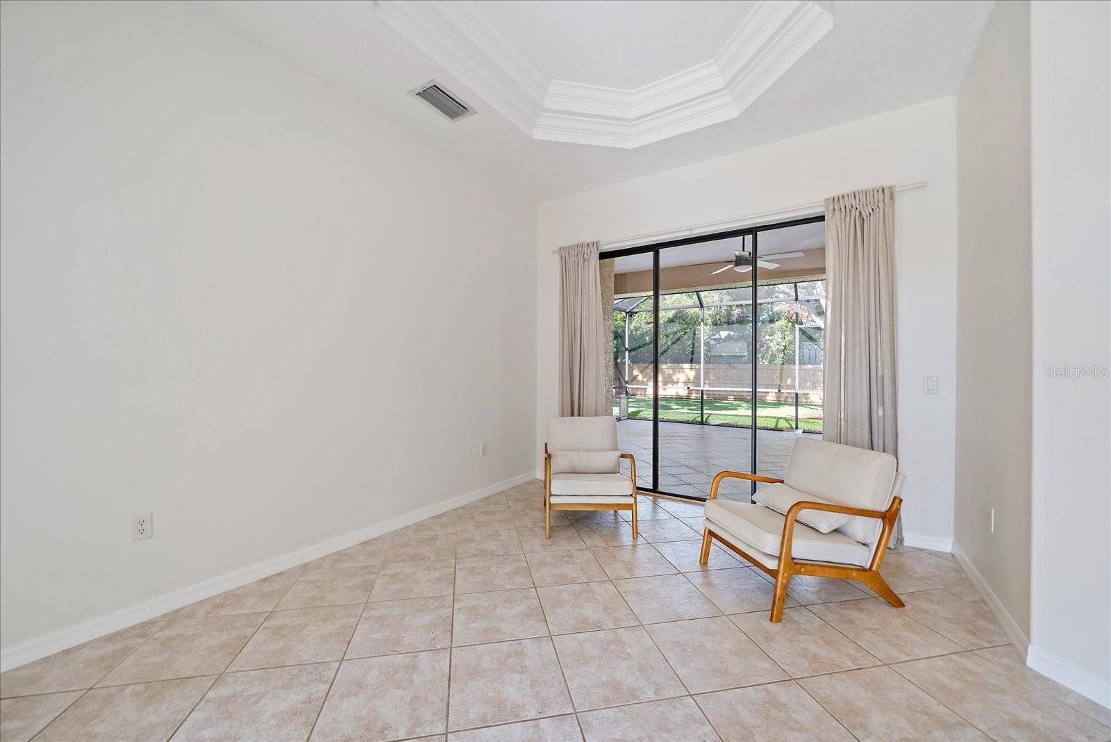 Sarasota, FL 34233,5584 EASTWIND DR