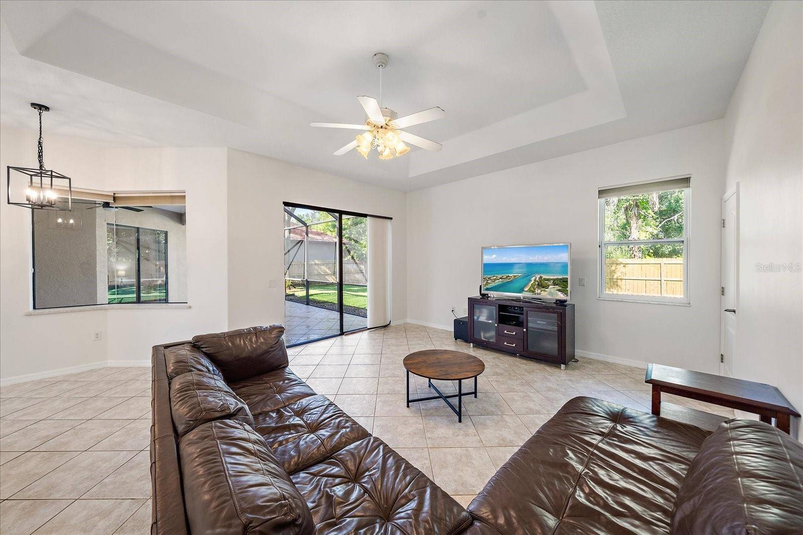 Sarasota, FL 34233,5584 EASTWIND DR