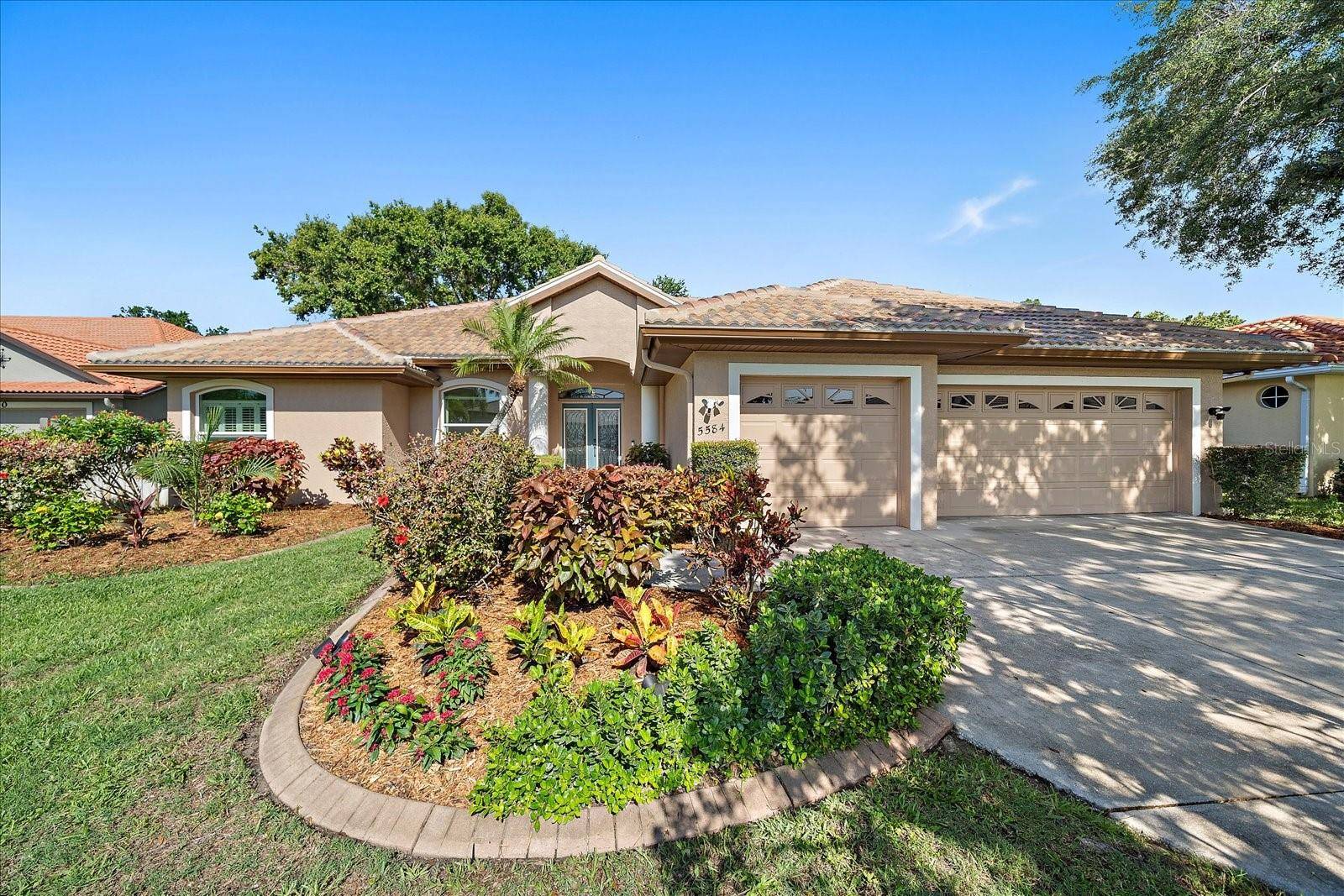 5584 EASTWIND DR, Sarasota, FL 34233