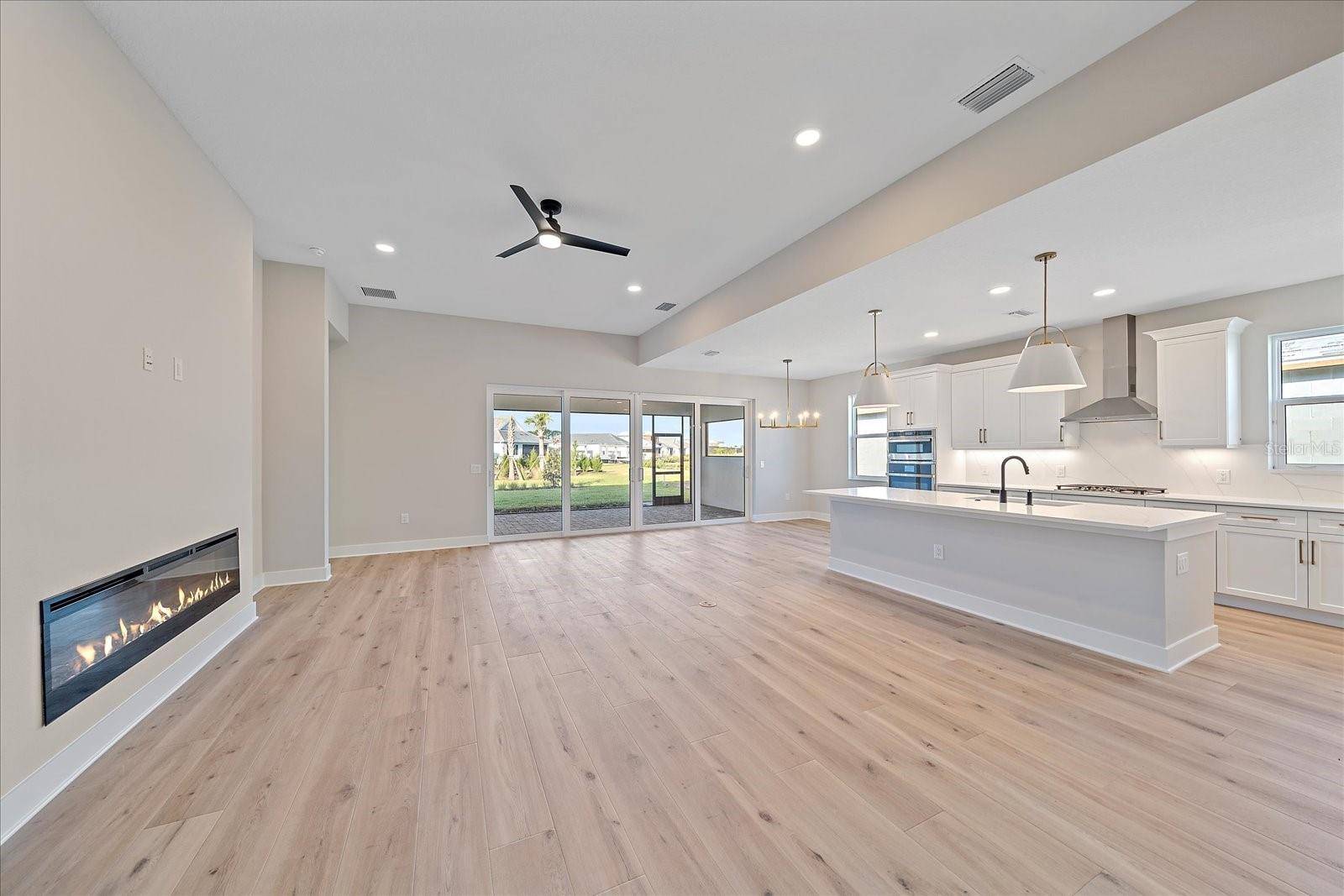 Sarasota, FL 34240,8387 WINDBOUND CT