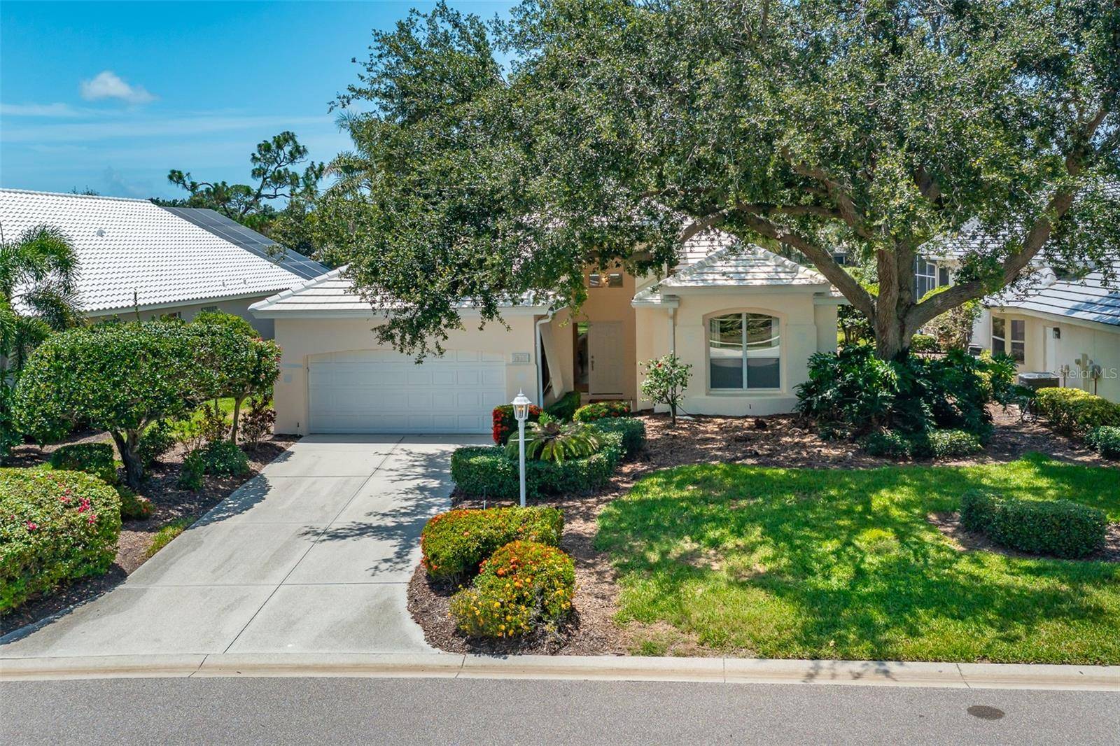 University Park, FL 34201,7952 HAMPTON CT
