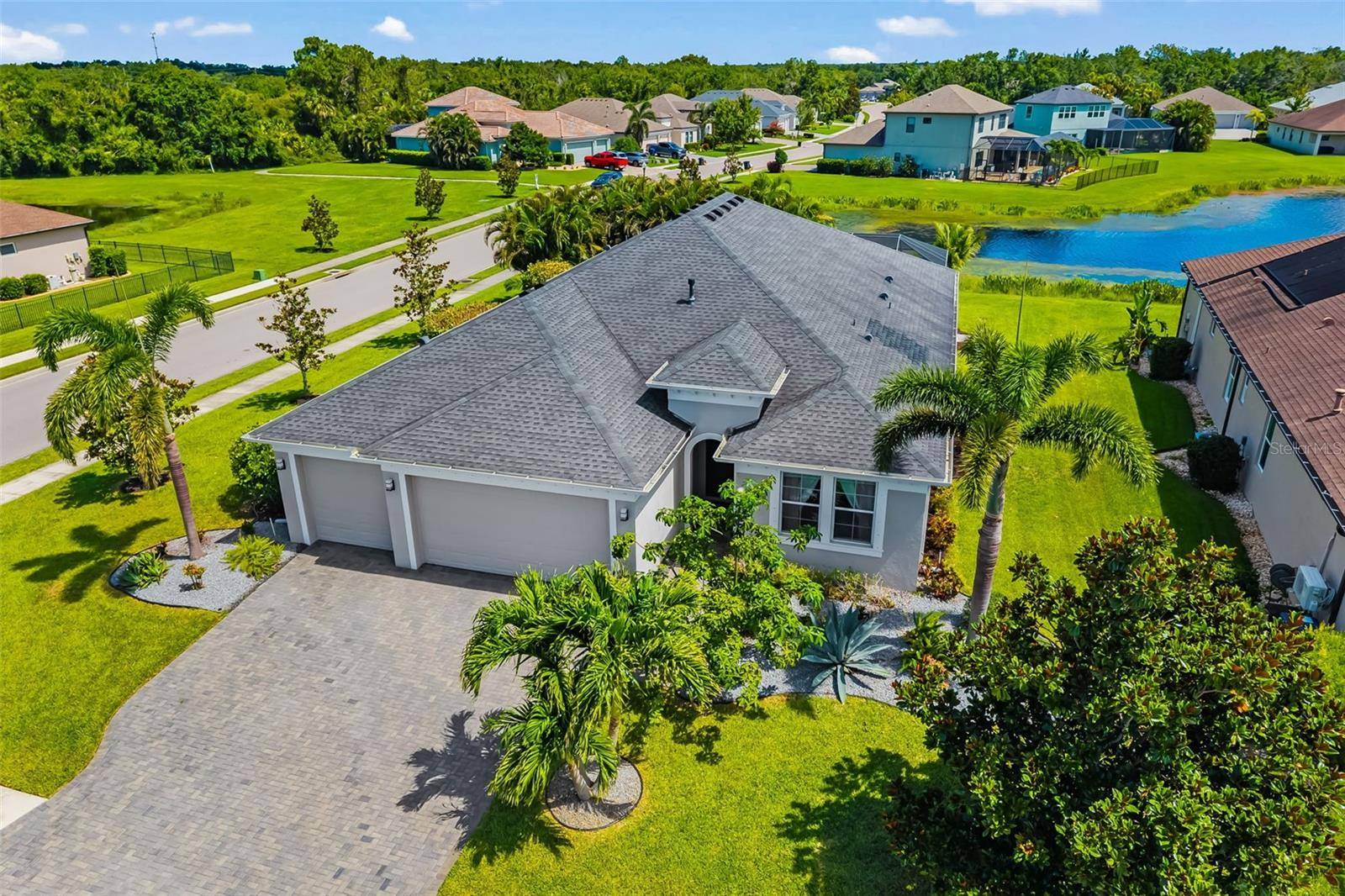 Bradenton, FL 34212,650 ROSEMARY CIR