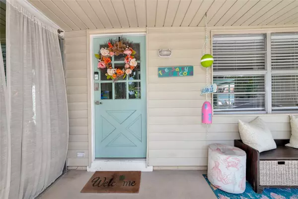 Sarasota, FL 34238,5948 MIRROR LAKE RD