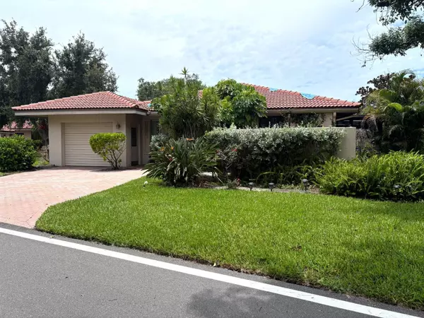Sarasota, FL 34231,4870 KESTRAL PARK CIR #14
