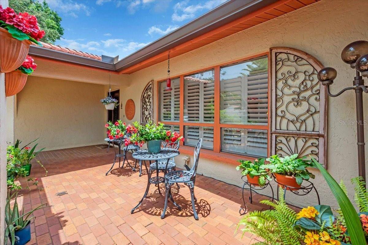 Sarasota, FL 34235,5349 EVERWOOD RUN