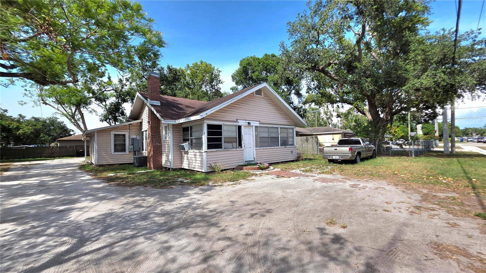 809 30TH AVE E, Bradenton, FL 34208