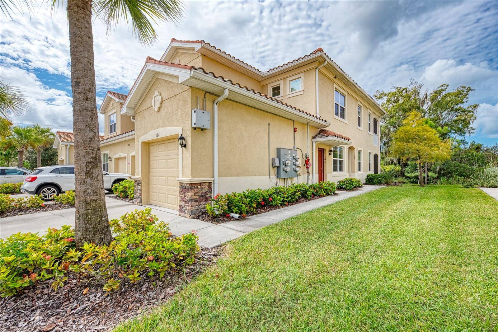 Sarasota, FL 34243,8382 ENCLAVE WAY #104