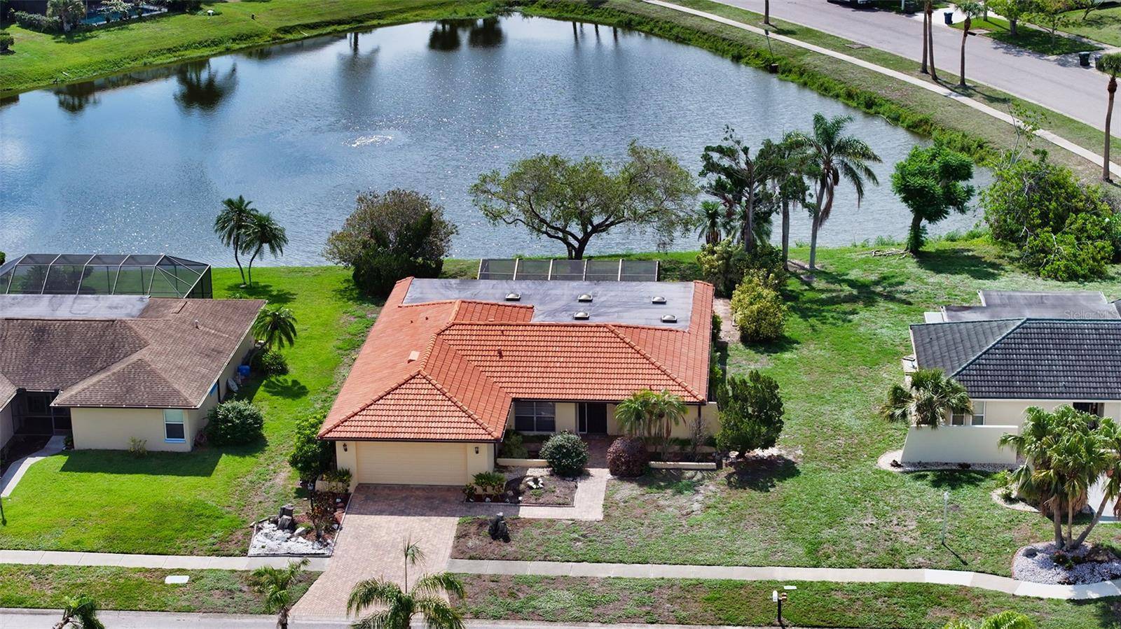Sarasota, FL 34232,1677 FLEETWOOD DR