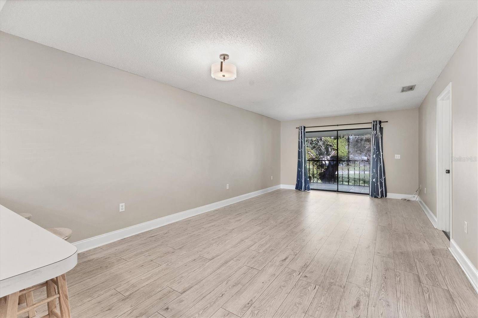Sarasota, FL 34243,7866 EAGLE CREEK DR