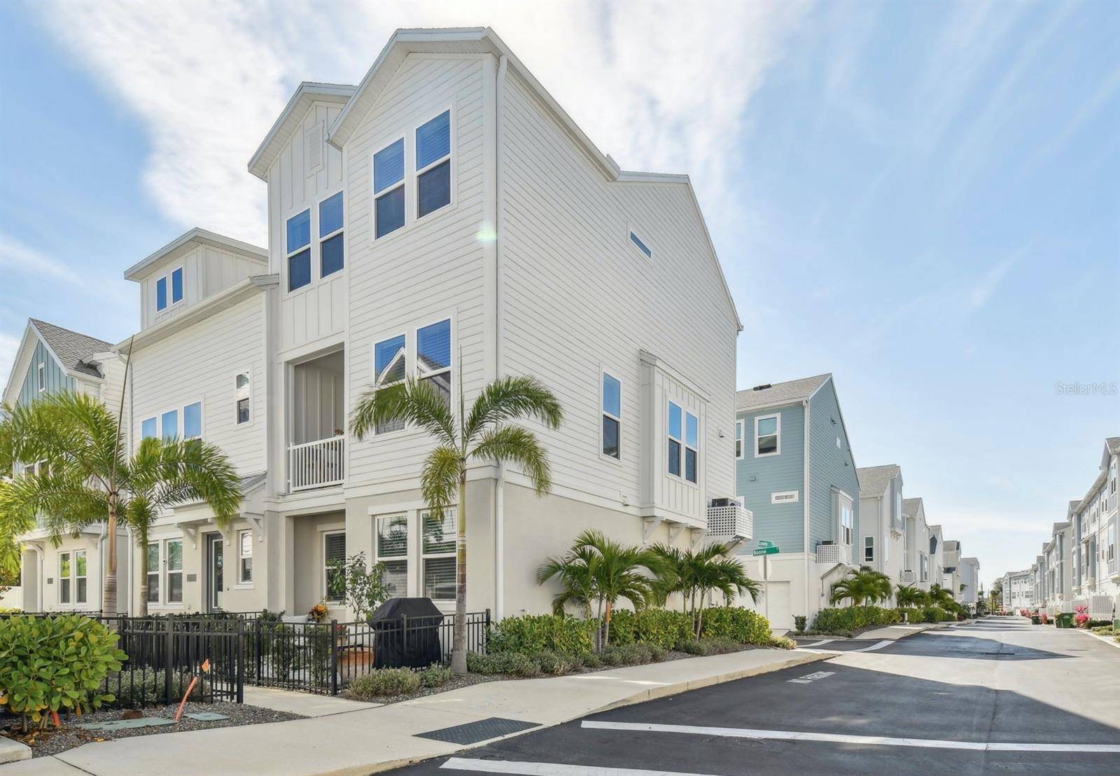 2500 BOONE CT, Sarasota, FL 34237