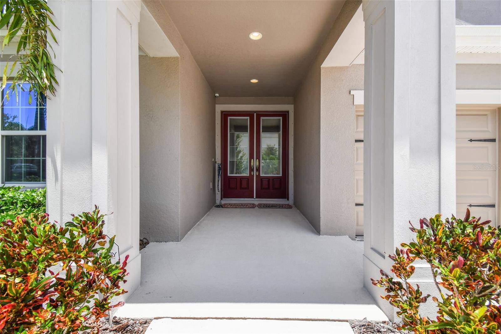 Apollo Beach, FL 33572,5802 ALABASTER STONE LN
