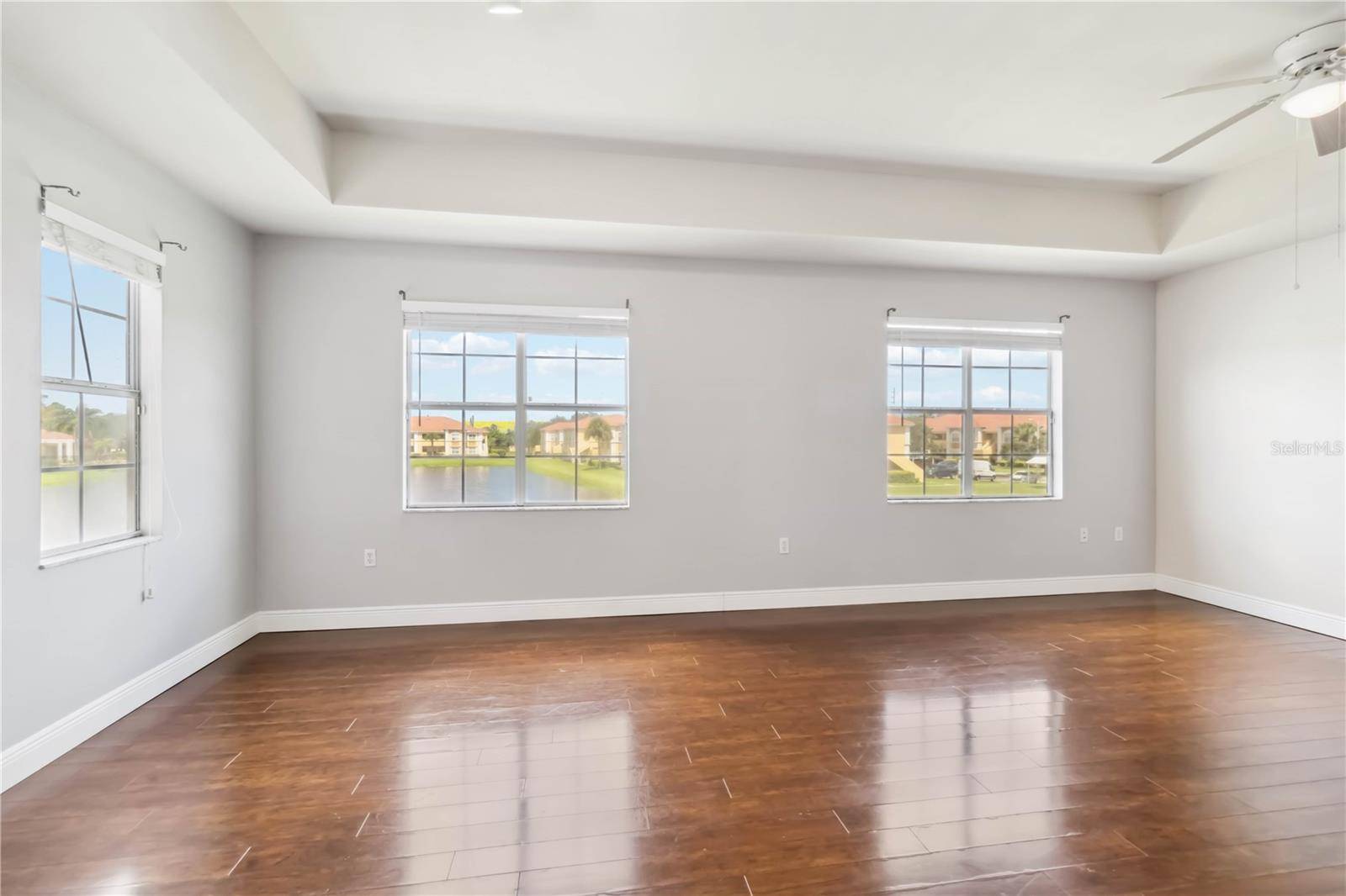 Sarasota, FL 34237,1025 VILLAGIO CIR #206