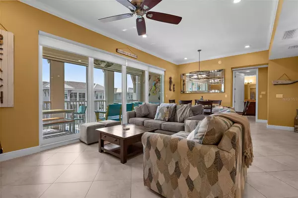 Bradenton, FL 34209,395 ARUBA CIR #401