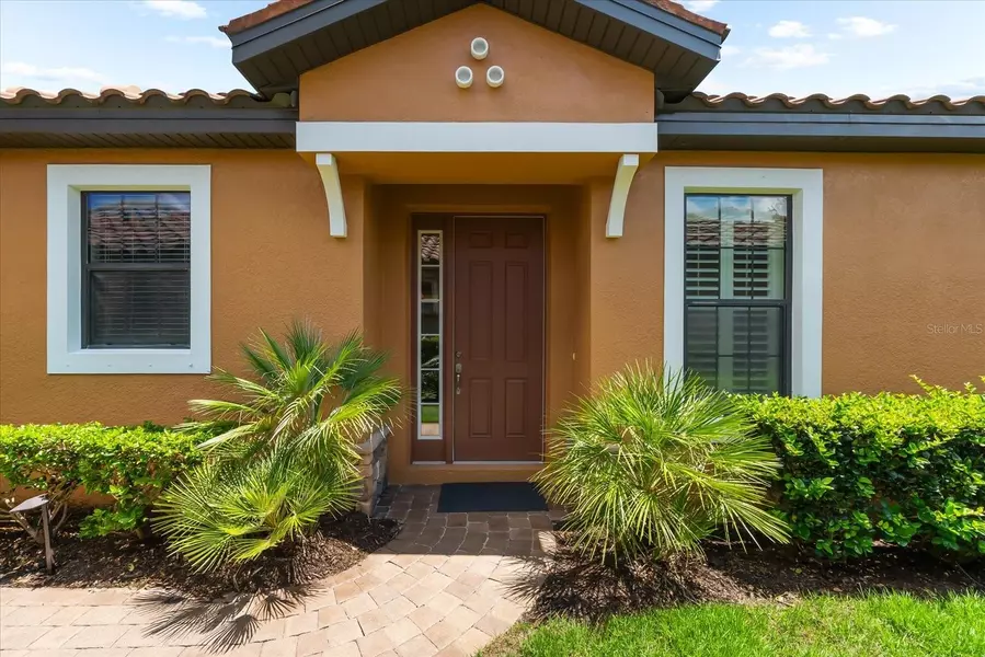 5121 SERATA DR, Lakewood Ranch, FL 34211
