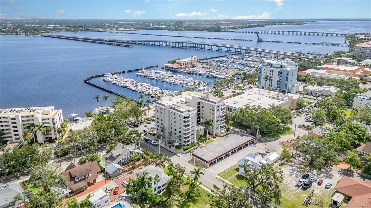 Bradenton, FL 34205,1400 1ST AVE W #103