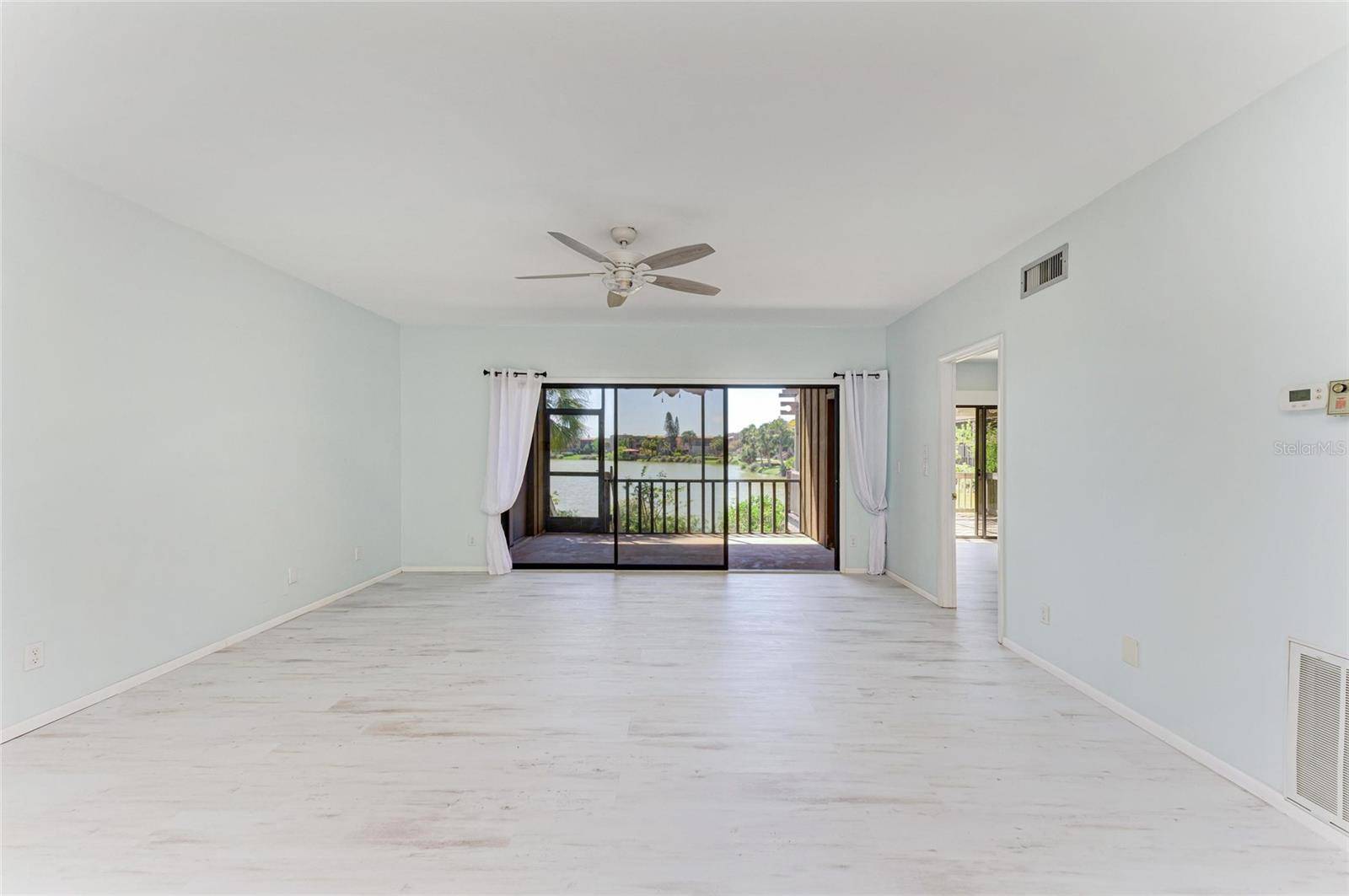 Sarasota, FL 34231,5395 LAKE ARROWHEAD TRL #24