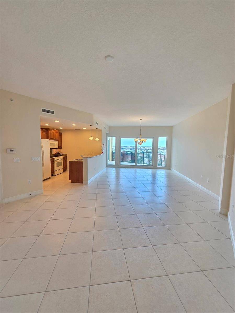 Palmetto, FL 34221,501 HABEN BLVD #705