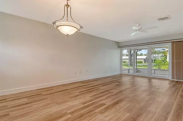 Sarasota, FL 34242,119 WHISPERING SANDS CIR #V36