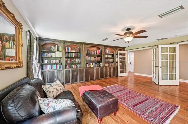 Sarasota, FL 34240,1509 SHADOW RIDGE CIR