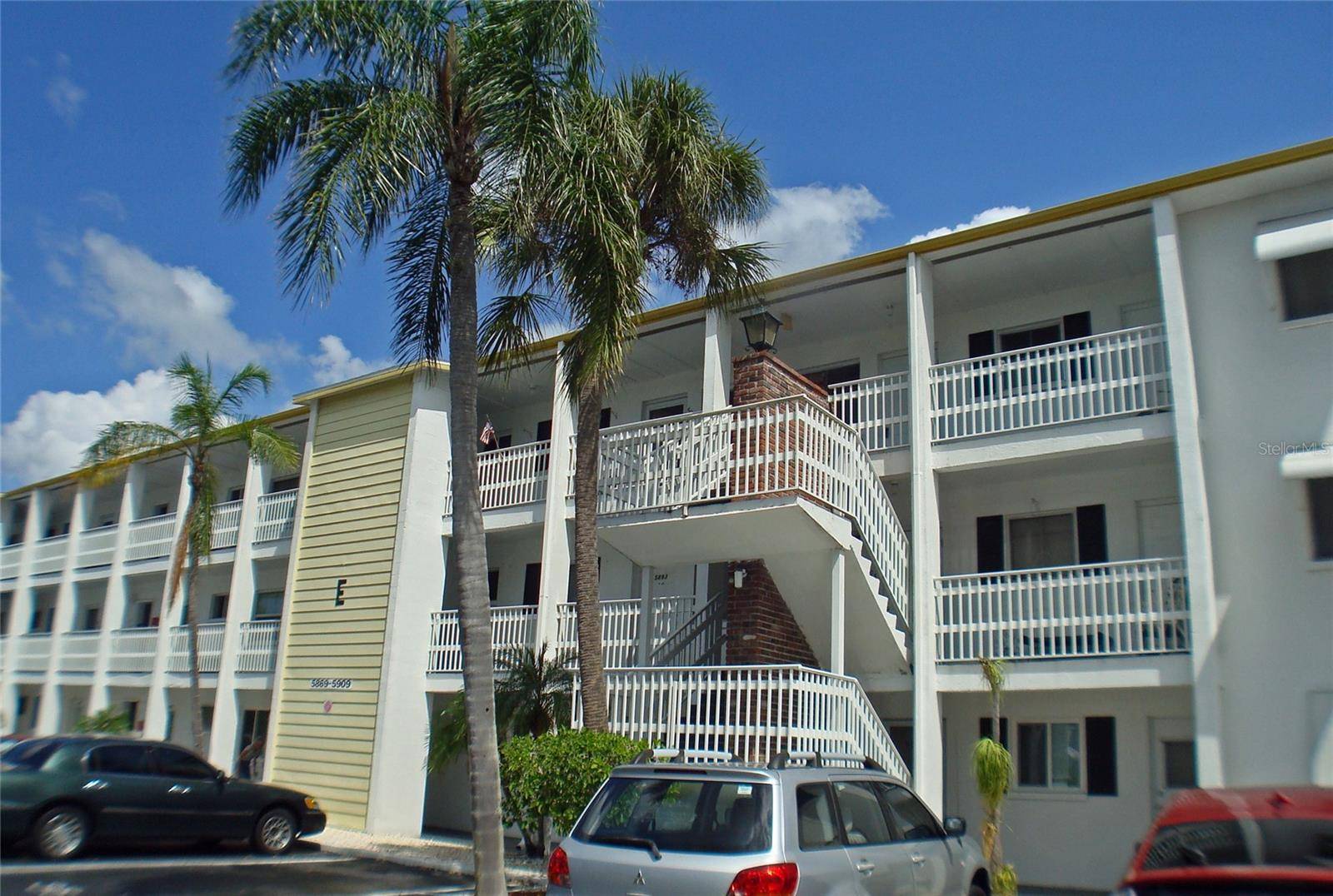 5893 TODD ST #E-26, Bradenton, FL 34207