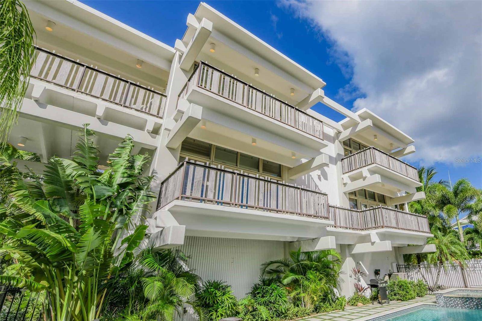 Anna Maria, FL 34216,804 N SHORE DR