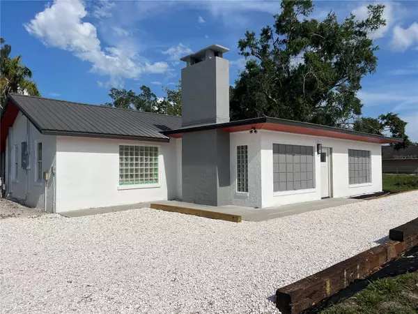 4122 N LOCKWOOD RIDGE RD, Sarasota, FL 34234