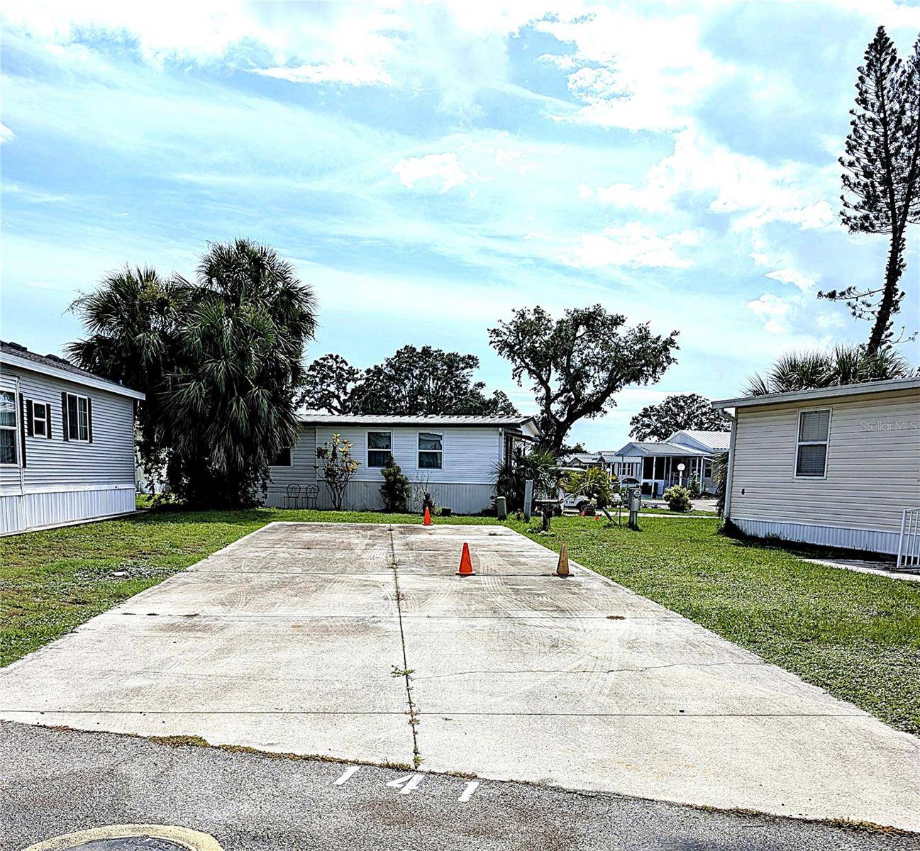 3275 26TH AVE E #141, Bradenton, FL 34208