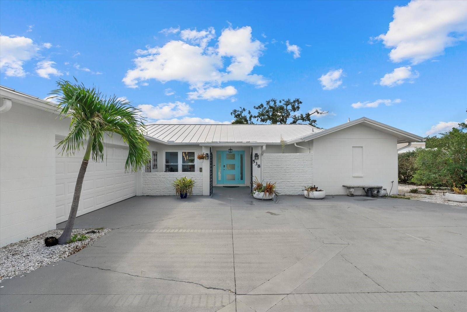 Sarasota, FL 34243,538 MAGELLAN DR