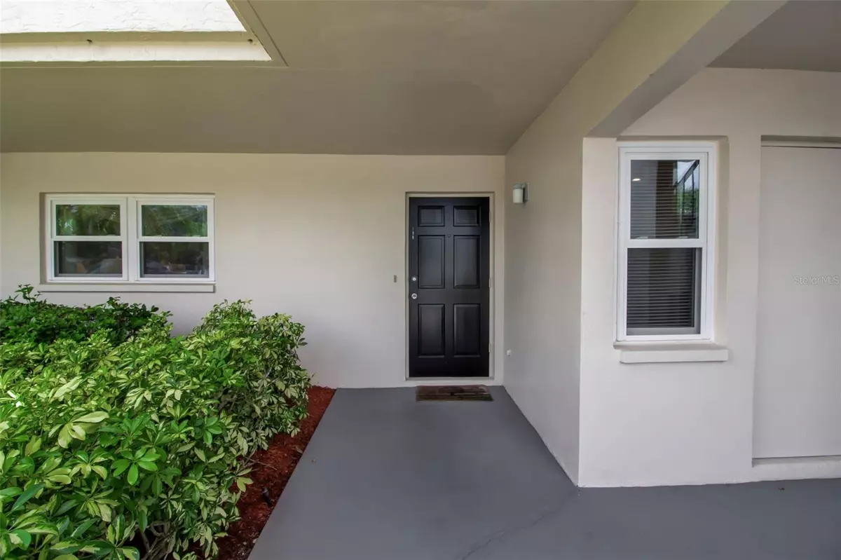 Sarasota, FL 34243,7301 W. COUNTRY CLUB DR N #108