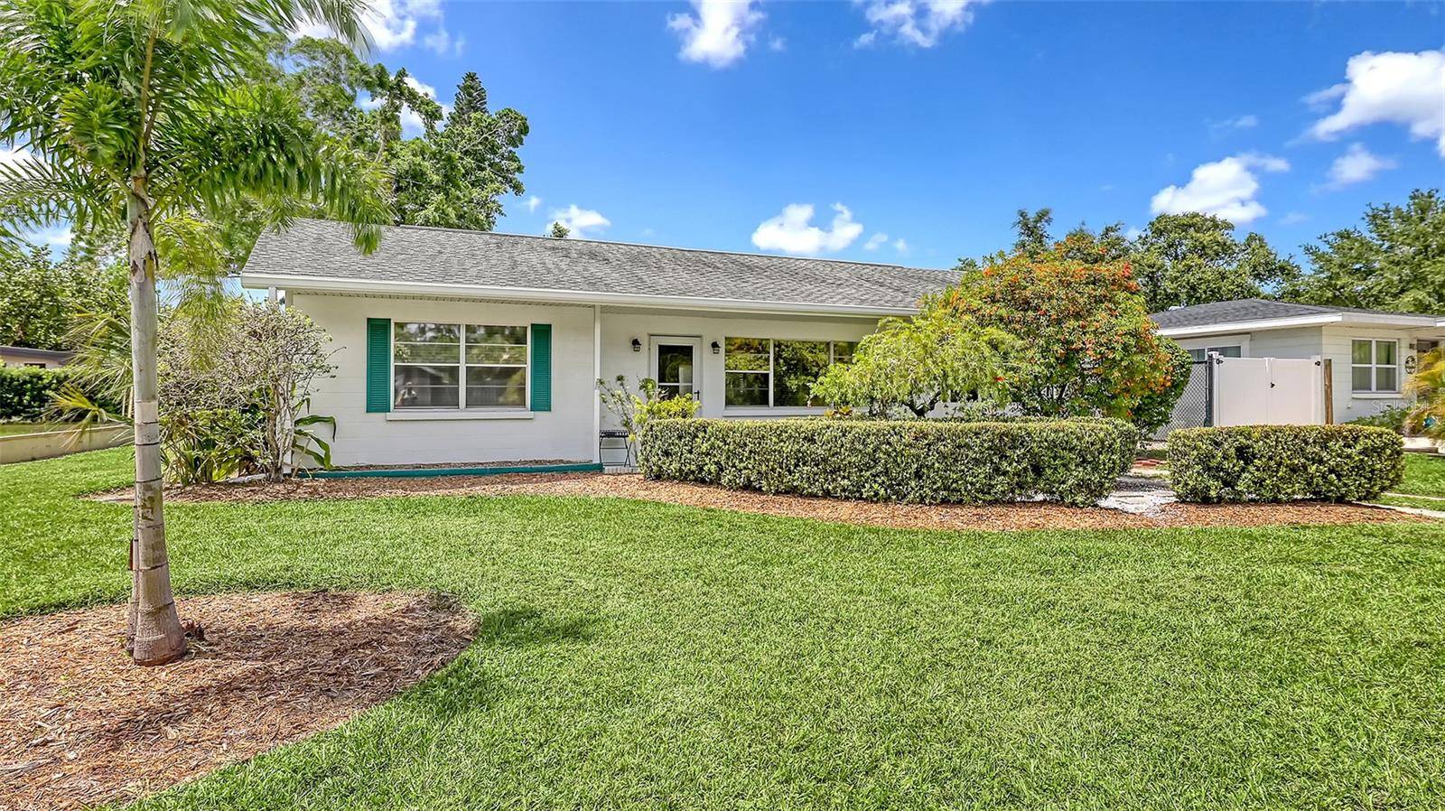 Sarasota, FL 34239,2088 GROVE ST