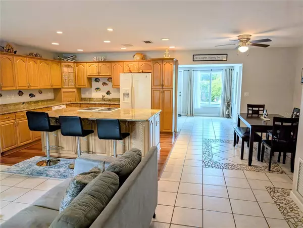 Sarasota, FL 34231,8904 VAMO RD