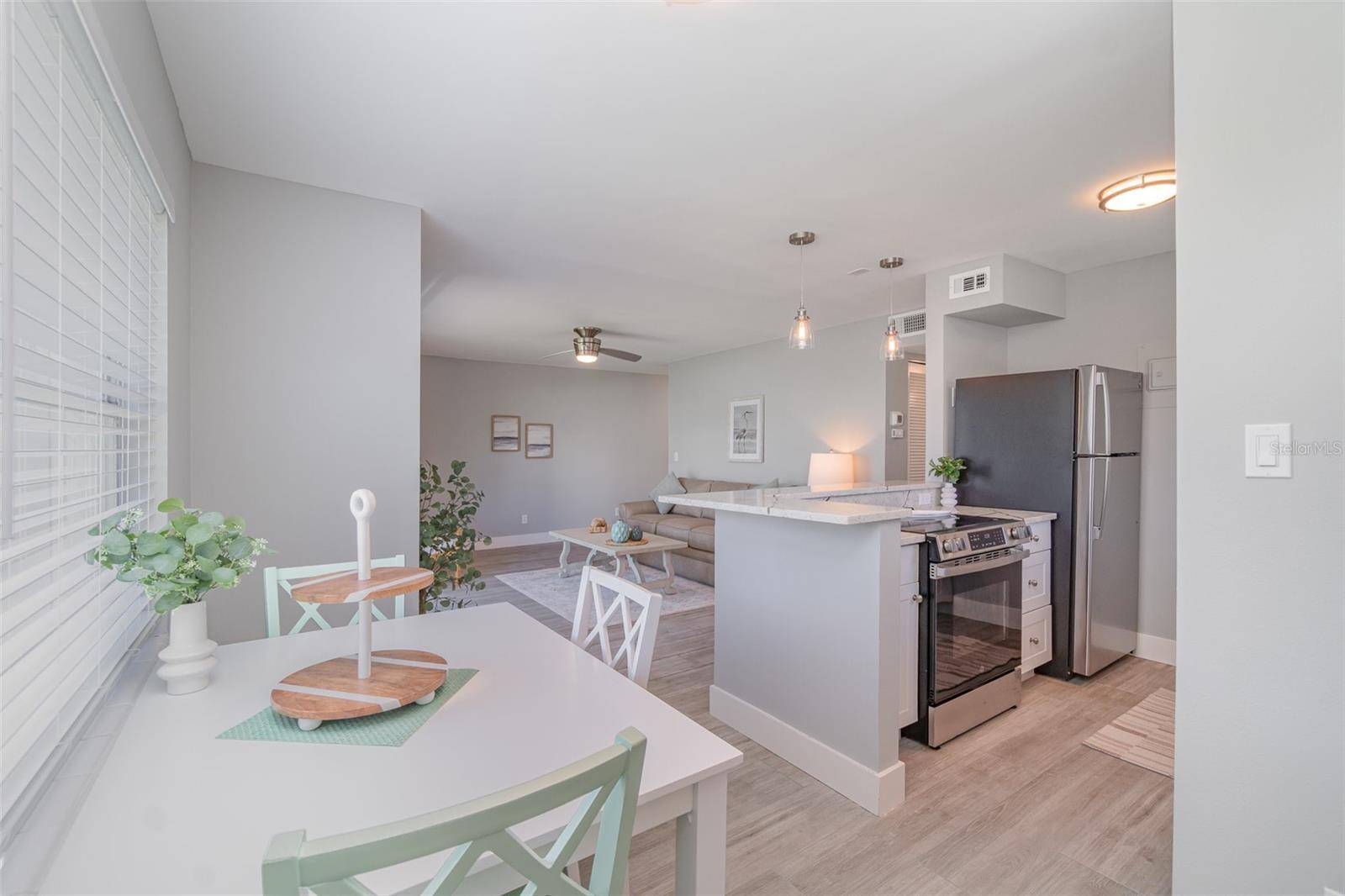 Anna Maria, FL 34216,522 PINE AVE #8B