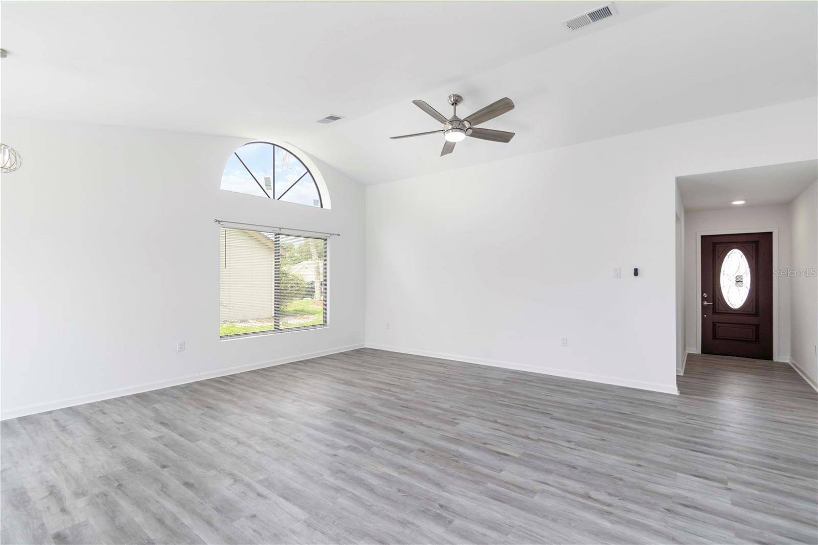 Sarasota, FL 34243,3540 65TH AVE. CIR E