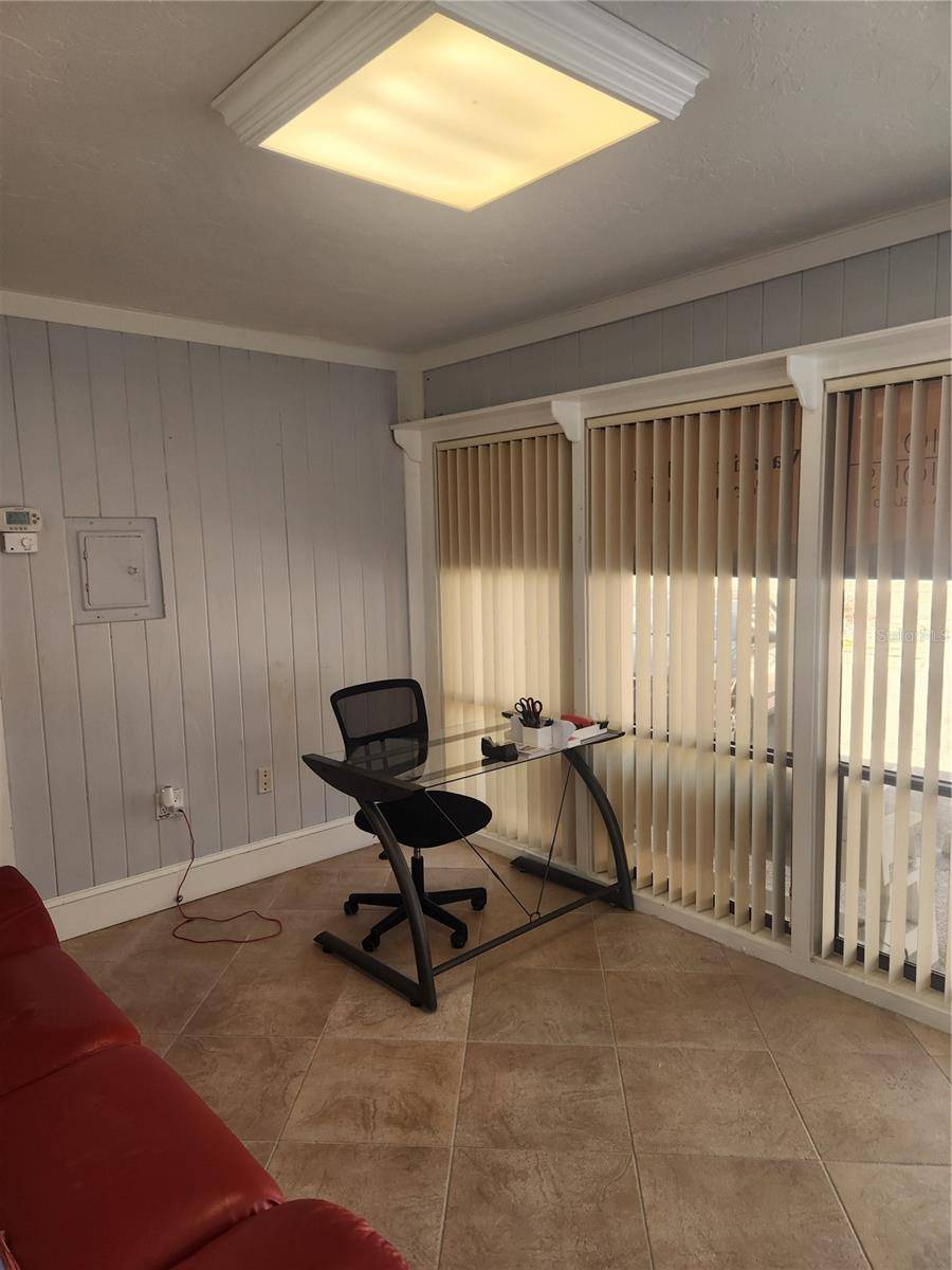 Bradenton Beach, FL 34217,2501 GULF DR N #102