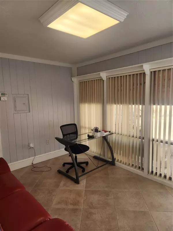Bradenton Beach, FL 34217,2501 GULF DR N #102
